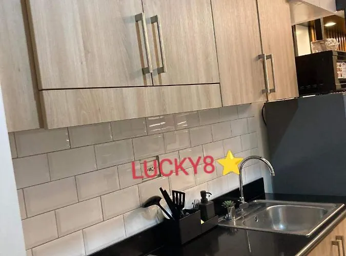 Shore Residences Tower C2 Lucky 8 Pensión *