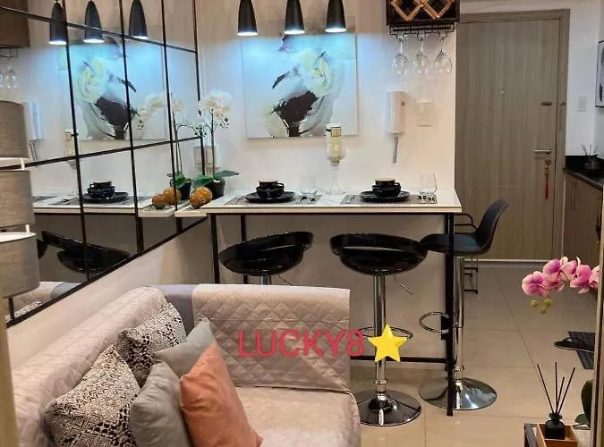 Shore Residences Tower C2 Lucky 8 Pensión *